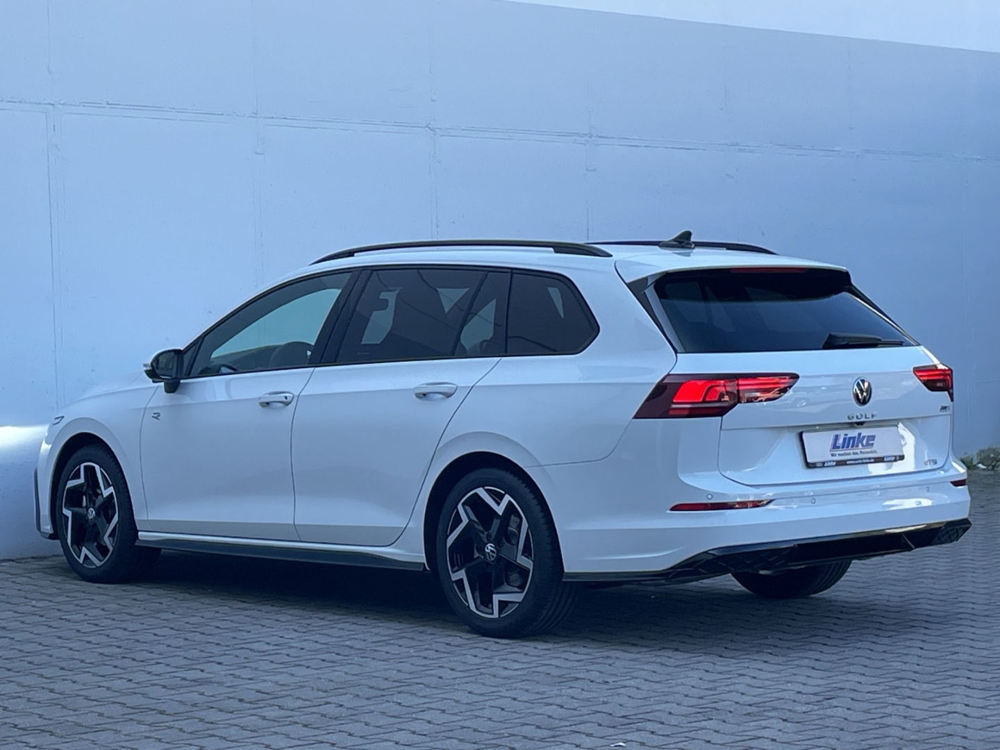 Golf Variant VIII 1.5 eTSI DSG R-Line AHK/Kamera/HUD