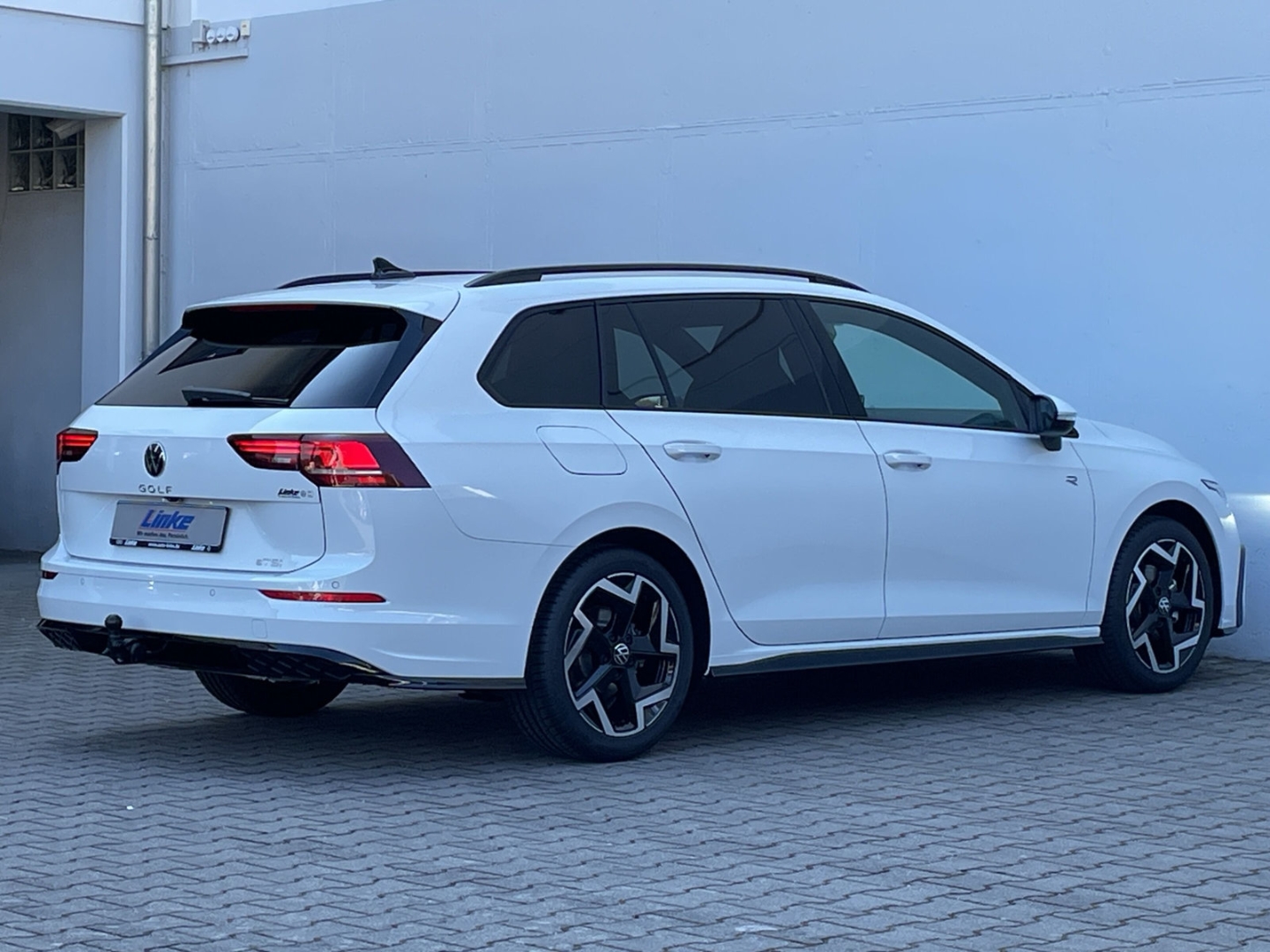 Golf Variant VIII 1.5 eTSI DSG R-Line AHK/Kamera/HUD