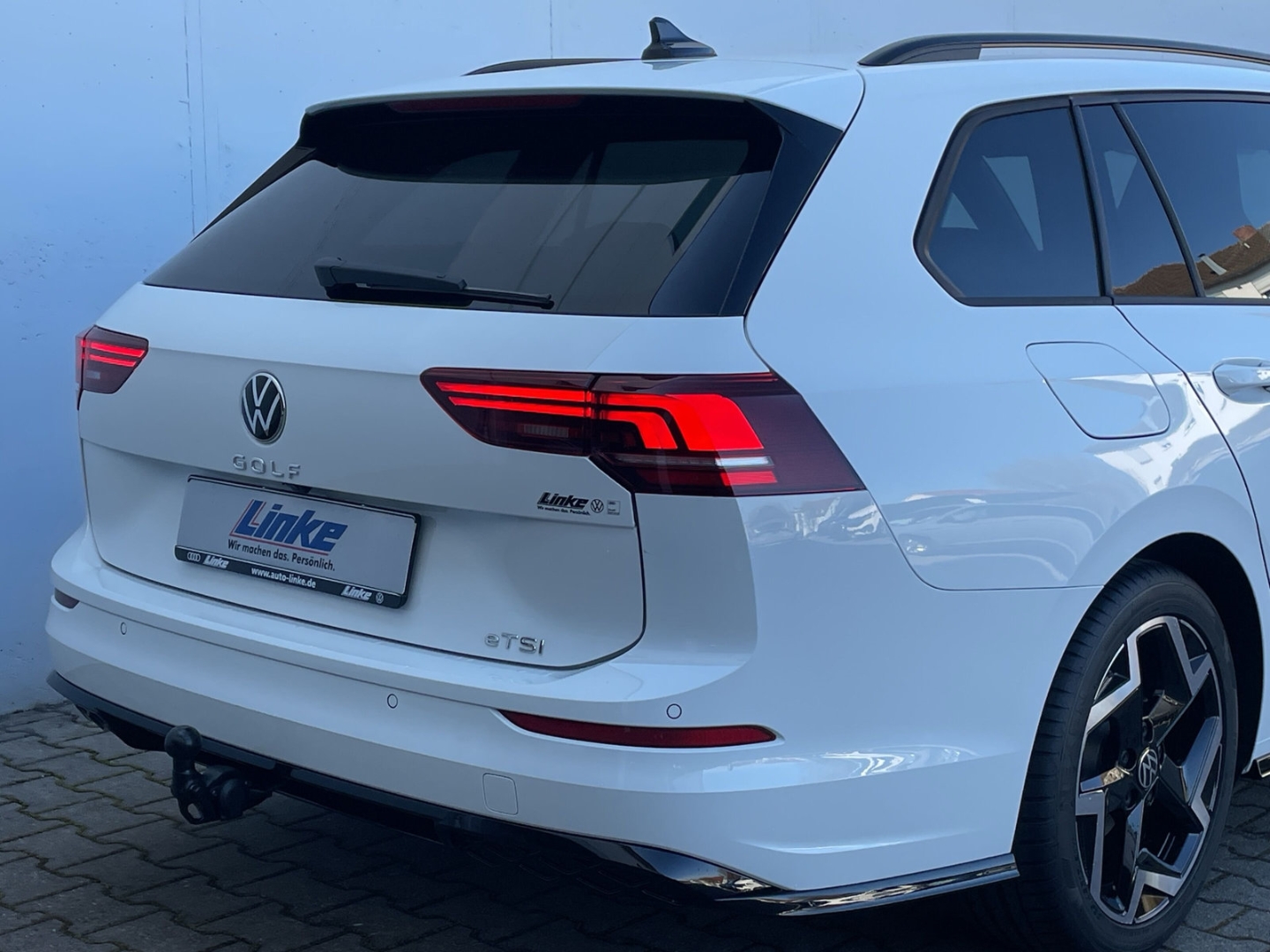 Golf Variant VIII 1.5 eTSI DSG R-Line AHK/Kamera/HUD