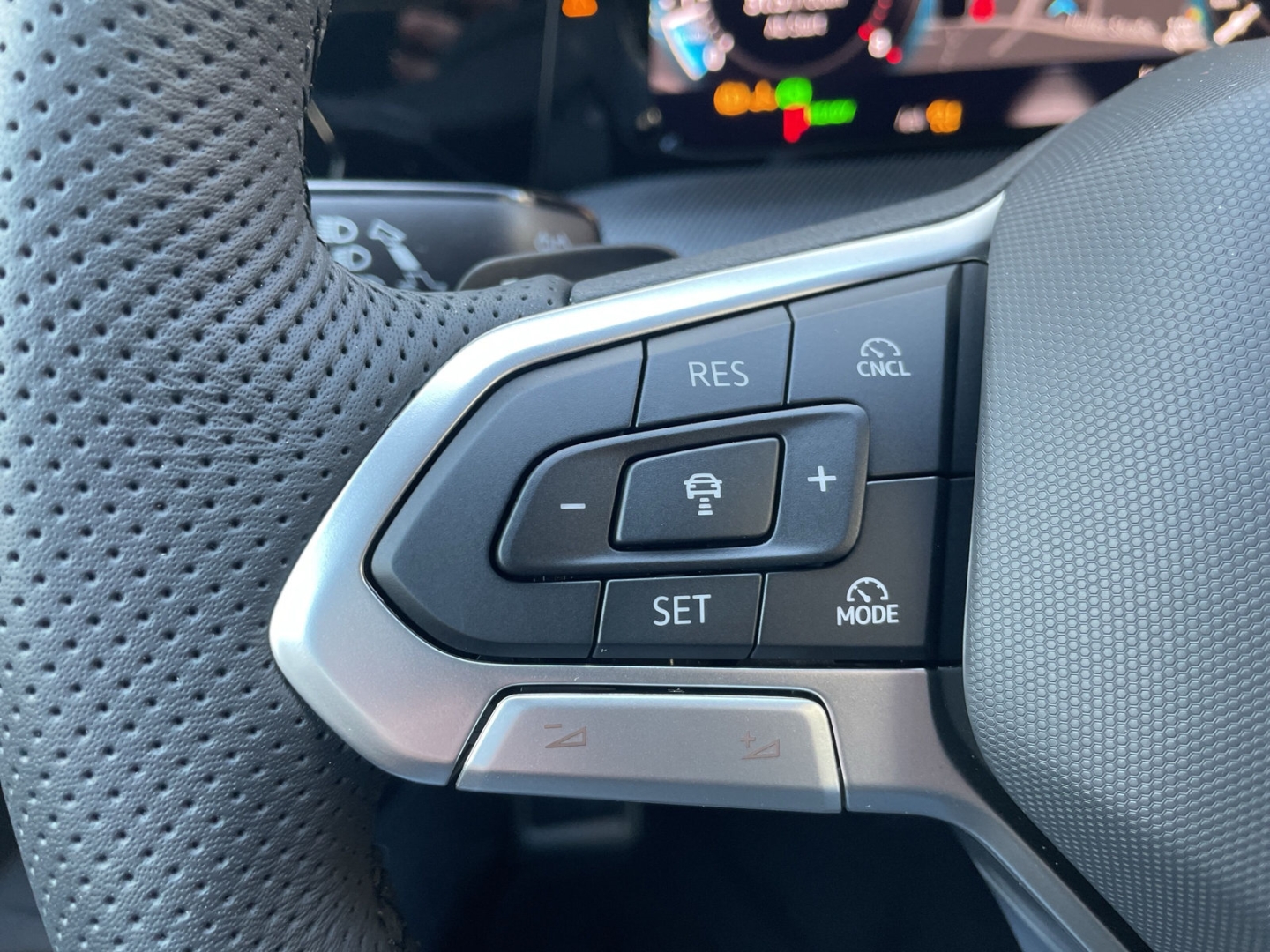 Golf Variant VIII 1.5 eTSI DSG R-Line AHK/Kamera/HUD