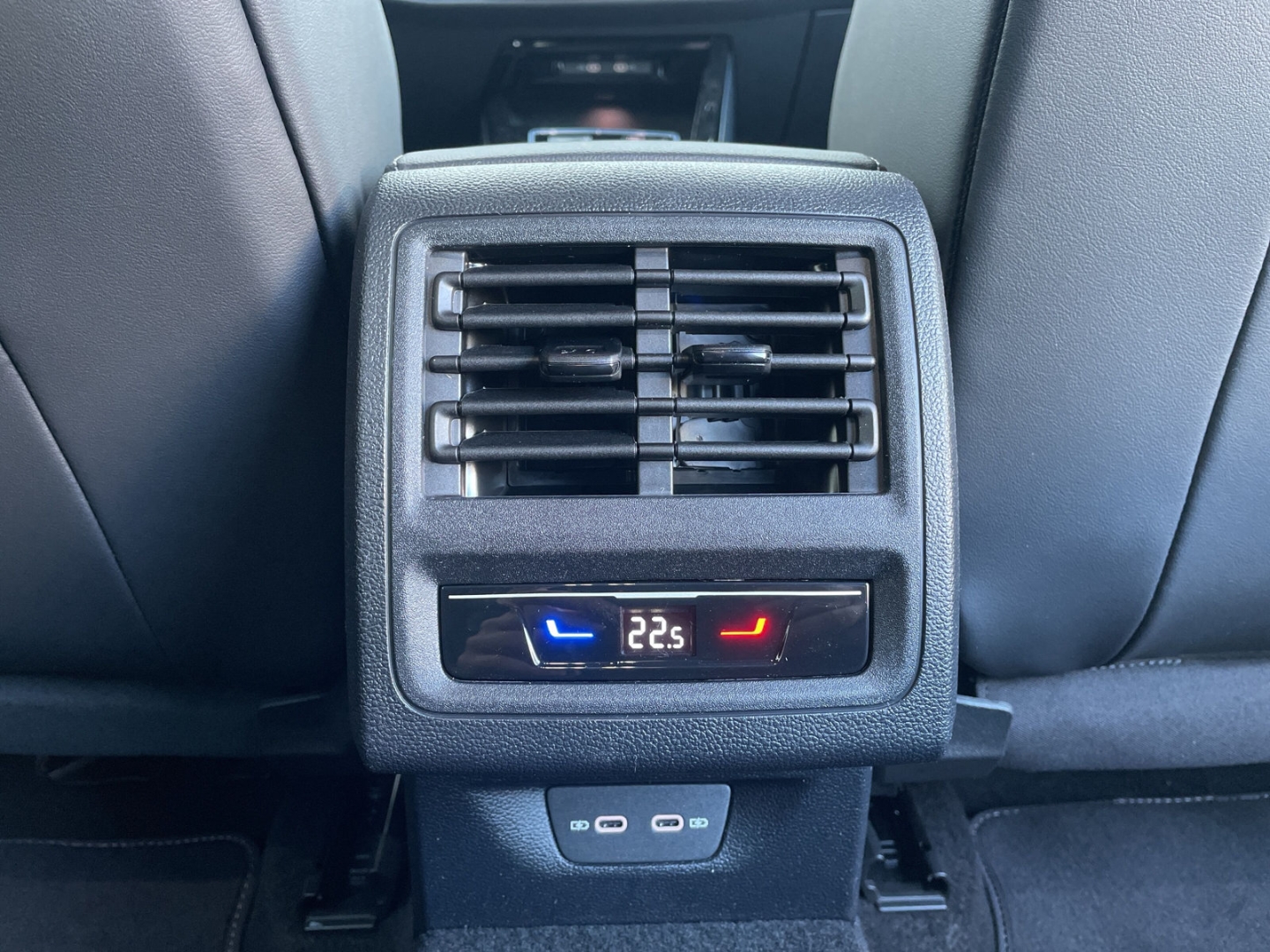 Golf Variant VIII 1.5 eTSI DSG R-Line AHK/Kamera/HUD