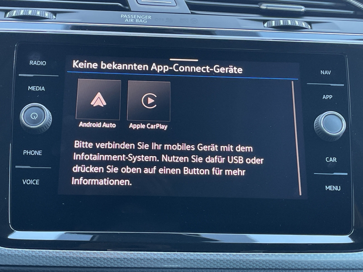 Touran R-Line 1.5TSI DSG AHK/Navi/LED/Kamera/ACC