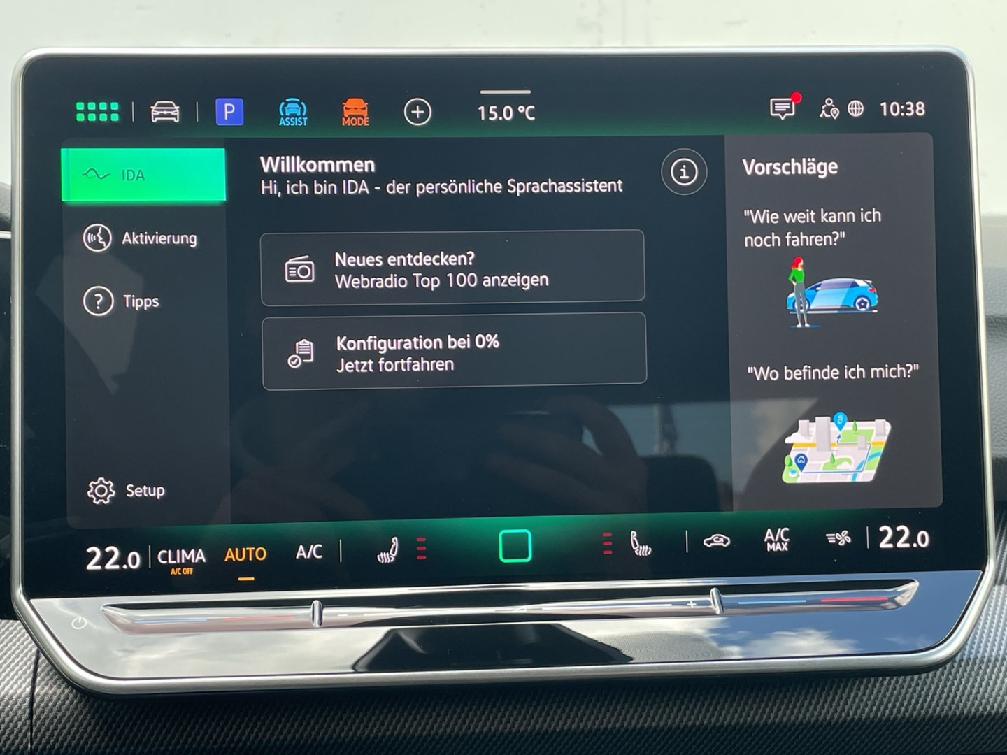 Golf VIII 1.5 eTSI DSG R-Line AHK/360°Kamera/HUD/Navi