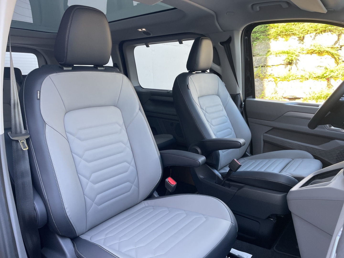 T7 Caravelle Style 2.0 TDI Autom. AHK/Standhzg/Pano/360°Kamera