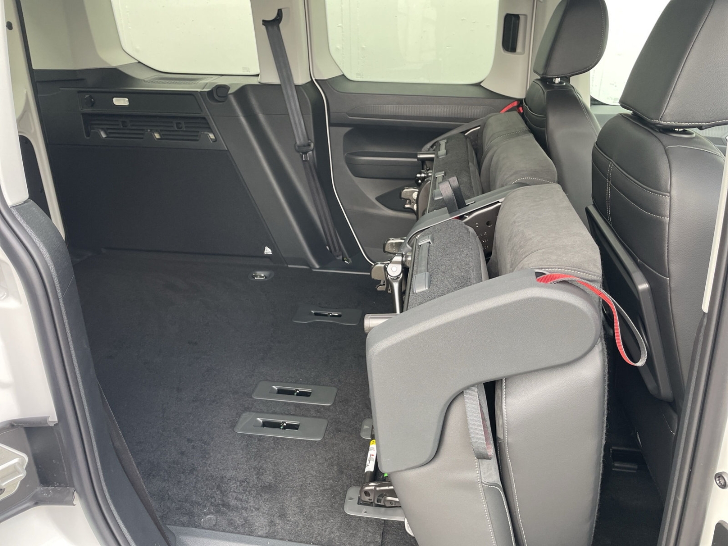 Caddy 2.0 TDI DSG Edition AHK/Kamera/ACC/App-Connect