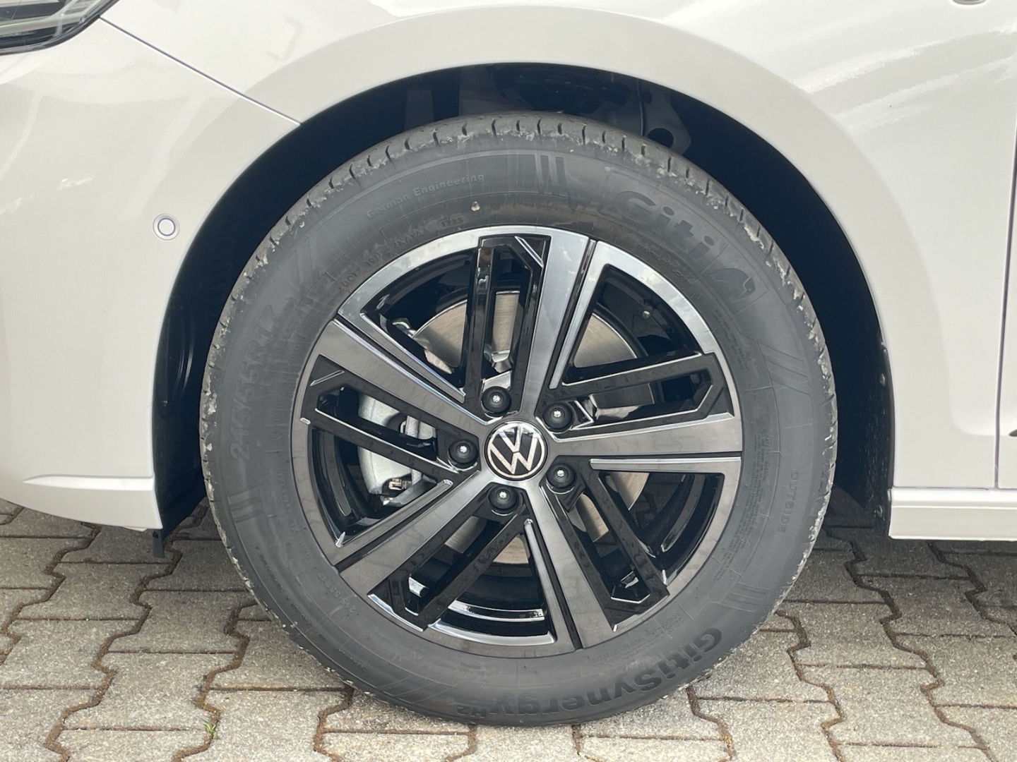 Caddy 2.0 TDI DSG Edition AHK/Kamera/ACC/App-Connect