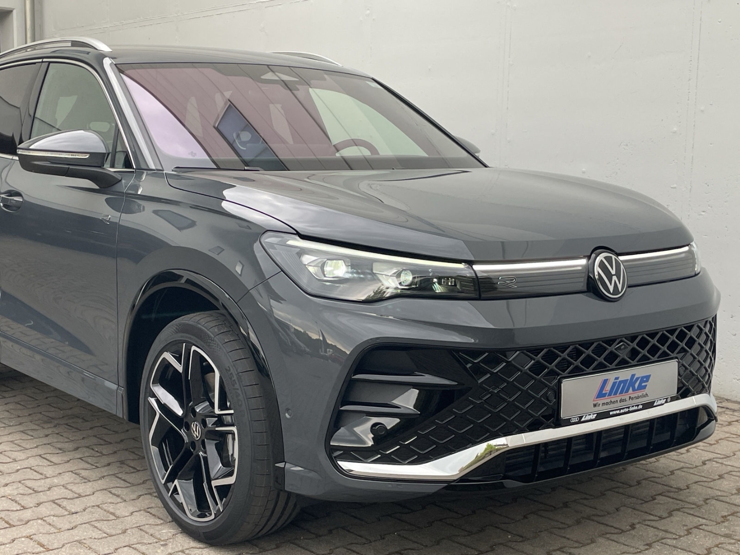 Tiguan 2.0 TSI DSG 4MOTION Standhzg/AHK/HUD/DCC