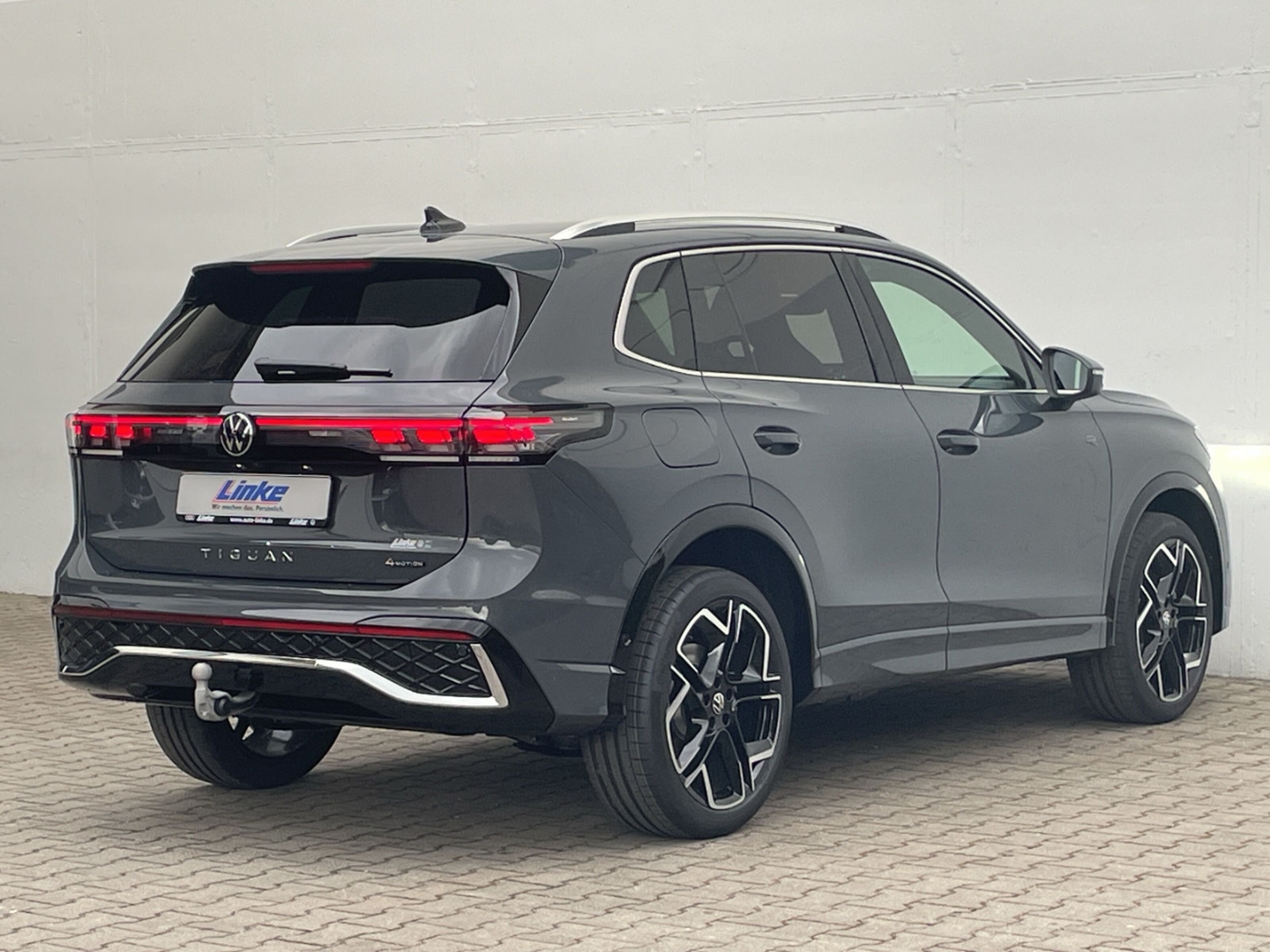 Tiguan 2.0 TSI DSG 4MOTION Standhzg/AHK/HUD/DCC