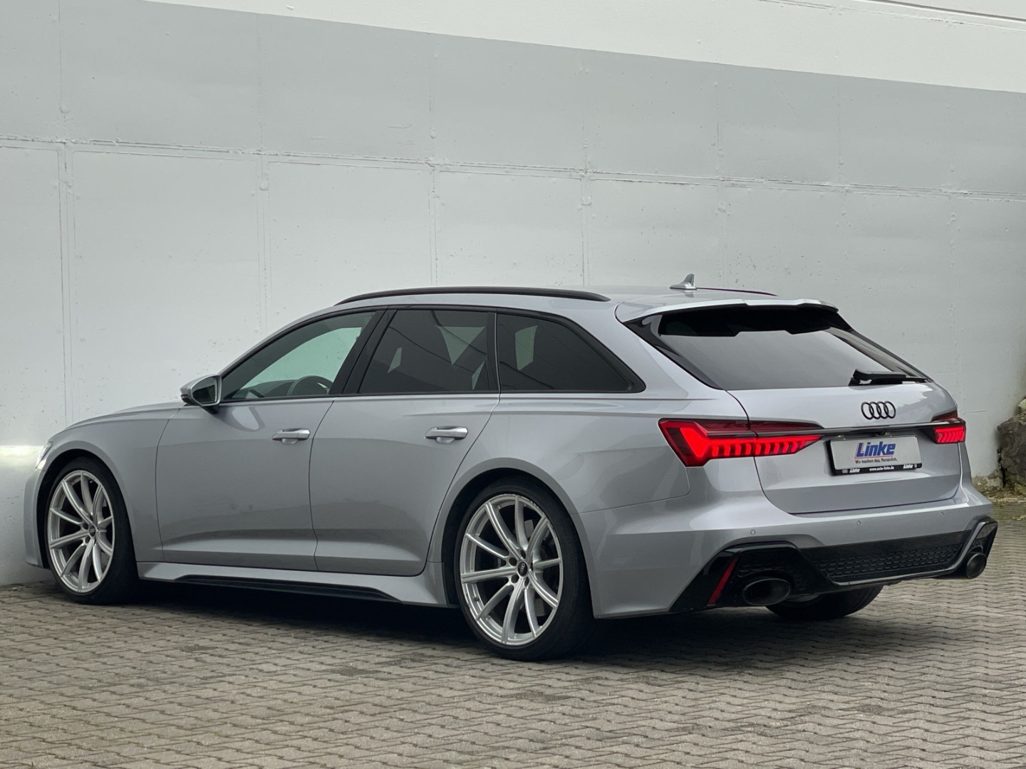 RS6 Avant AHK/B&O/RS-AGA/Matrix/AIR susp/280km/h/ACC/Keyless/Leder