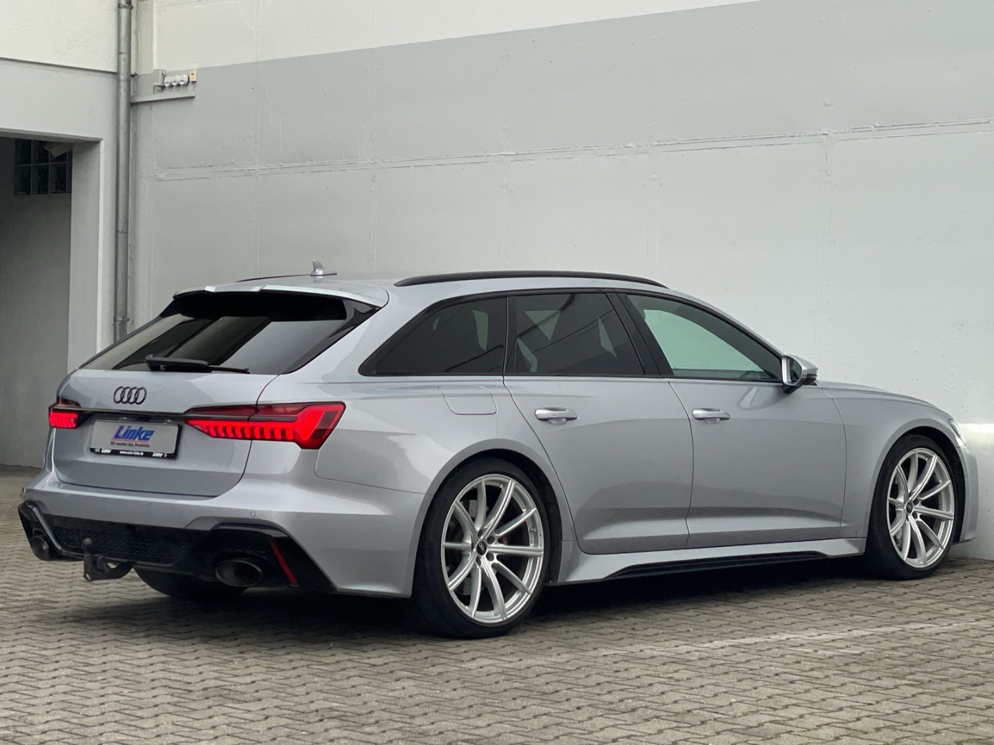 RS6 Avant AHK/B&O/RS-AGA/Matrix/AIR susp/280km/h/ACC/Keyless/Leder