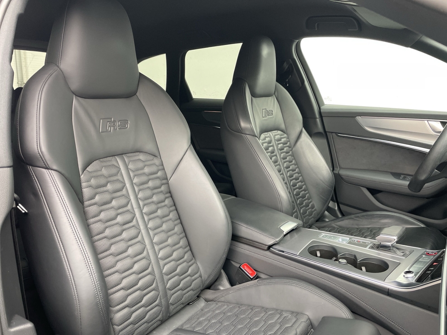 RS6 Avant AHK/B&O/RS-AGA/Matrix/AIR susp/280km/h/ACC/Keyless/Leder