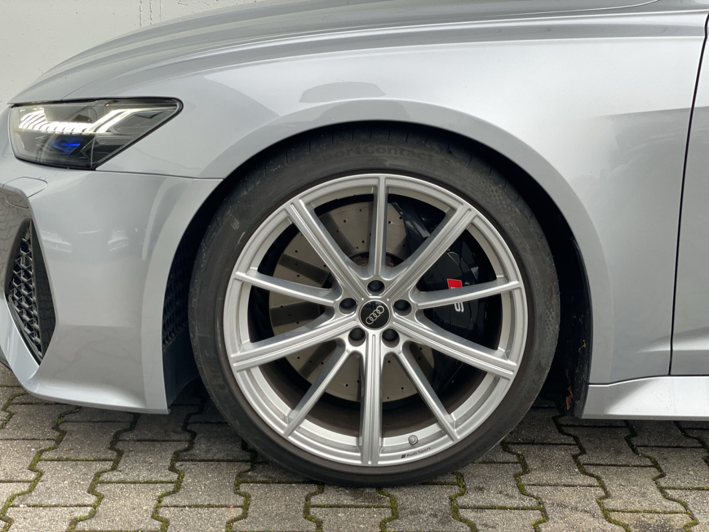 RS6 Avant AHK/B&O/RS-AGA/Matrix/AIR susp/280km/h/ACC/Keyless/Leder