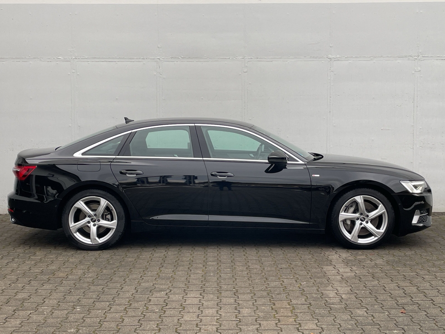 A6 50TFSIe quattro S-line Matrix/ACC/Navi/App-Connect/Sitzhzg/Standklima/Teilleder