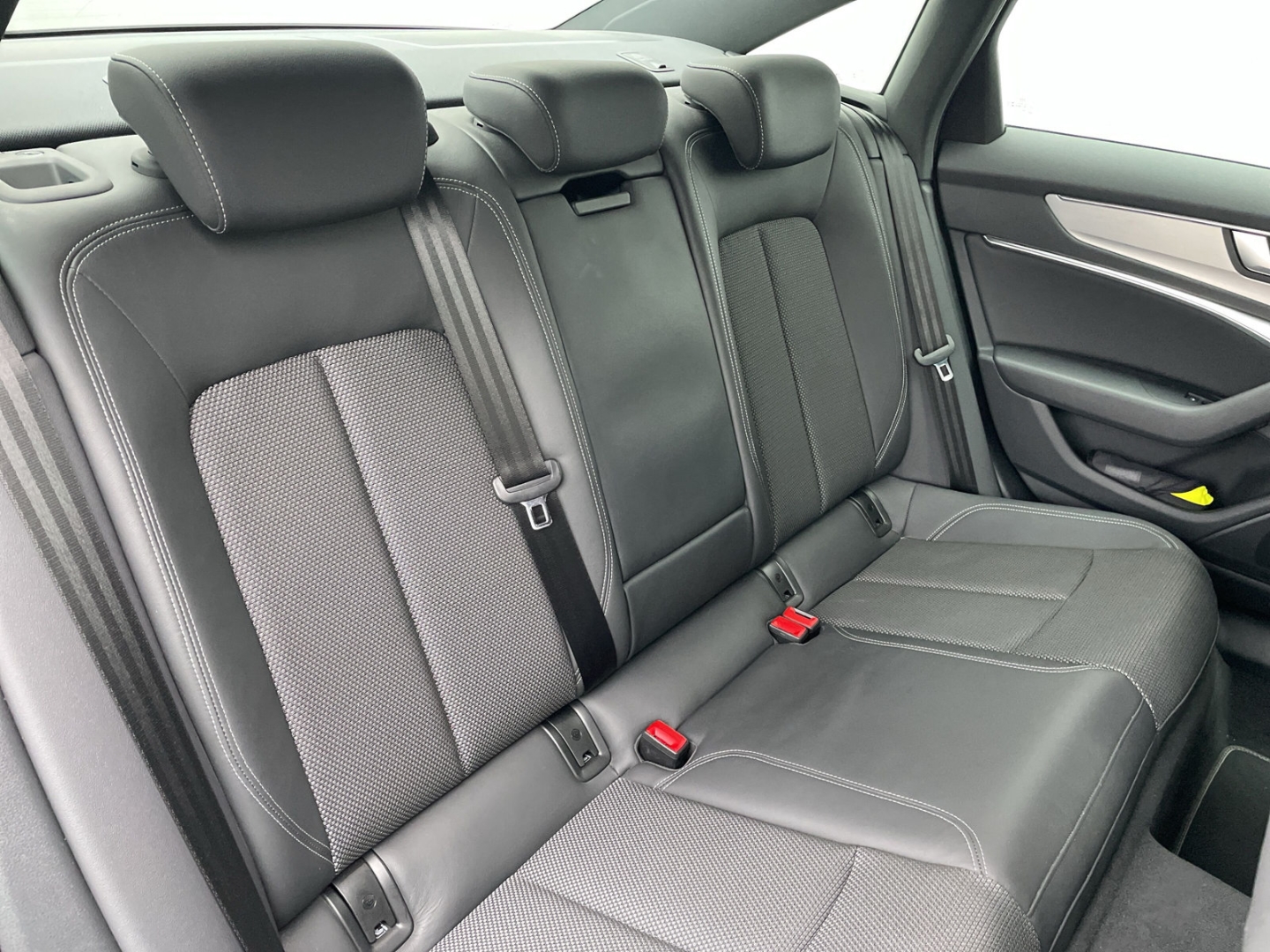 A6 50TFSIe quattro S-line Matrix/ACC/Navi/App-Connect/Sitzhzg/Standklima/Teilleder