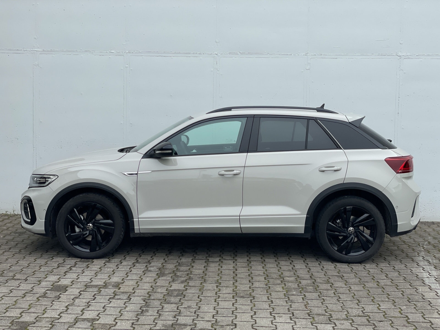 T-Roc 1.5 TSI DSG R-Line Black Style AHK/Kamera ACC/IQ.LIGHT/Navi/App-Connect