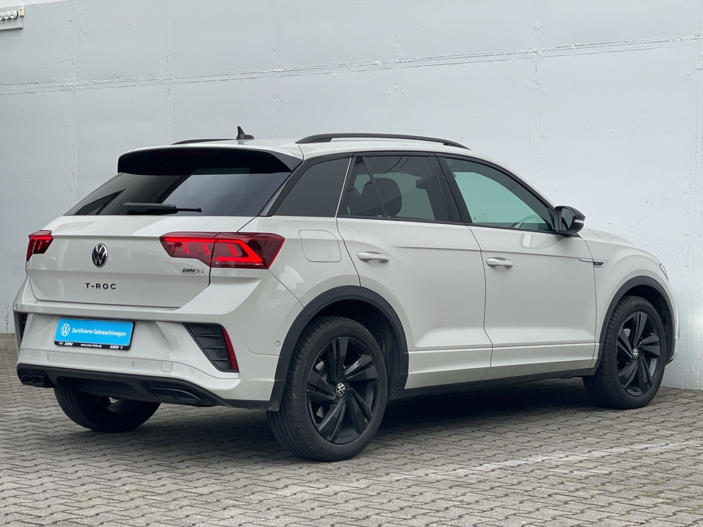 T-Roc 1.5 TSI DSG R-Line Black Style AHK/Kamera ACC/IQ.LIGHT/Navi/App-Connect