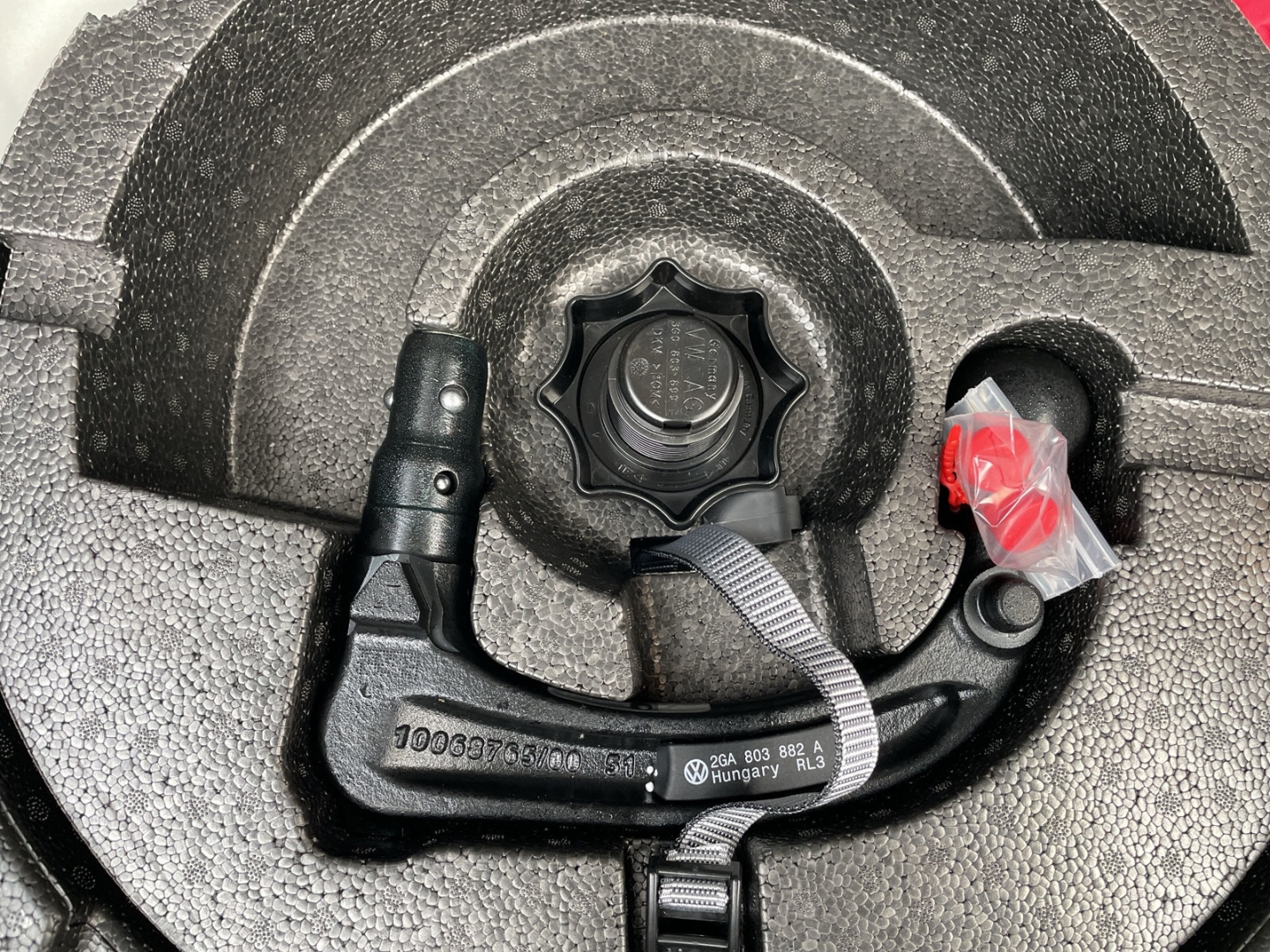 T-Roc 1.5 TSI DSG R-Line Black Style AHK/Kamera ACC/IQ.LIGHT/Navi/App-Connect