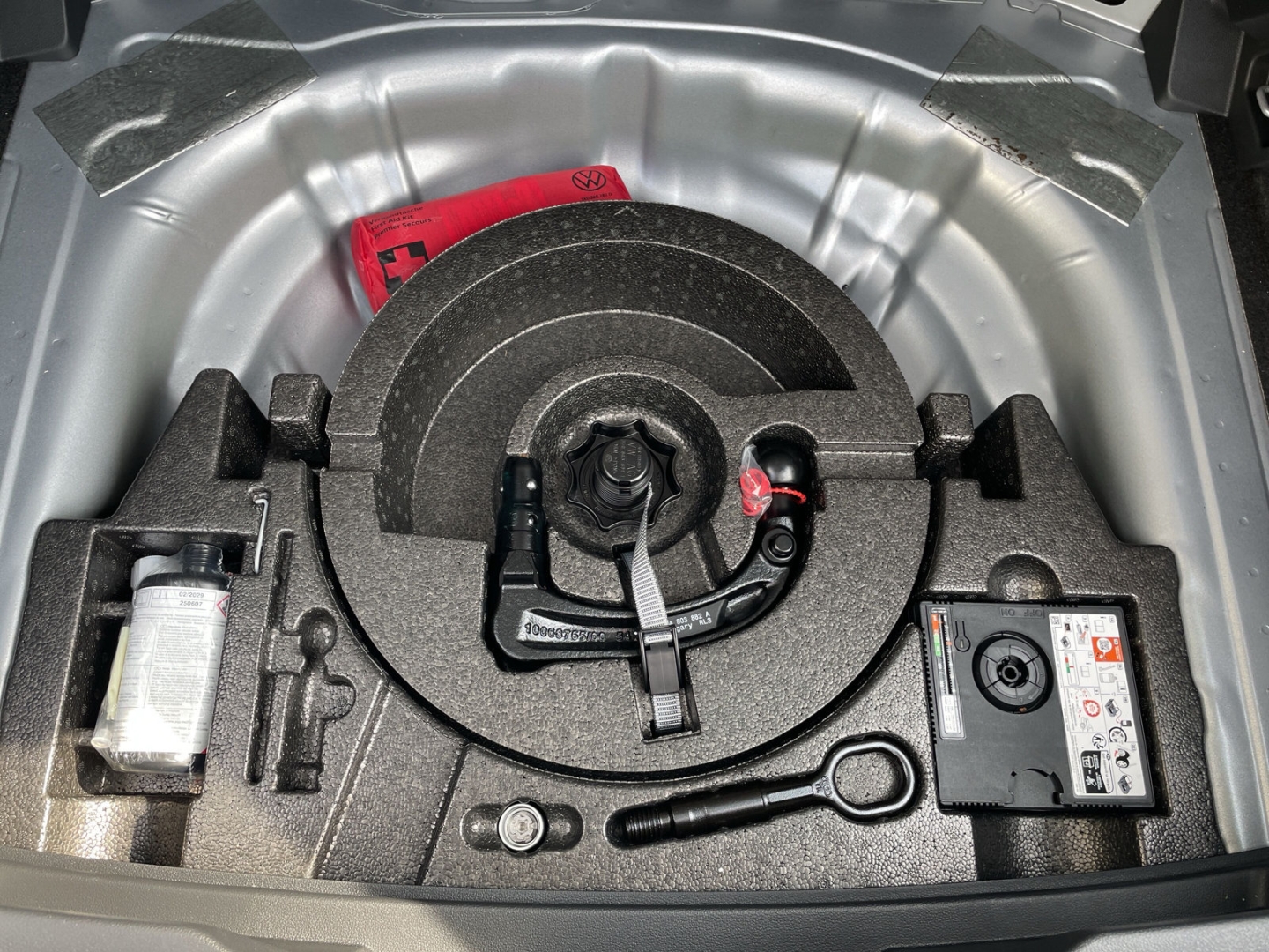 T-Roc 2.0 TDI DSG Style AHK/Navi/LED Plus/Kamera/App-Connect/ACC