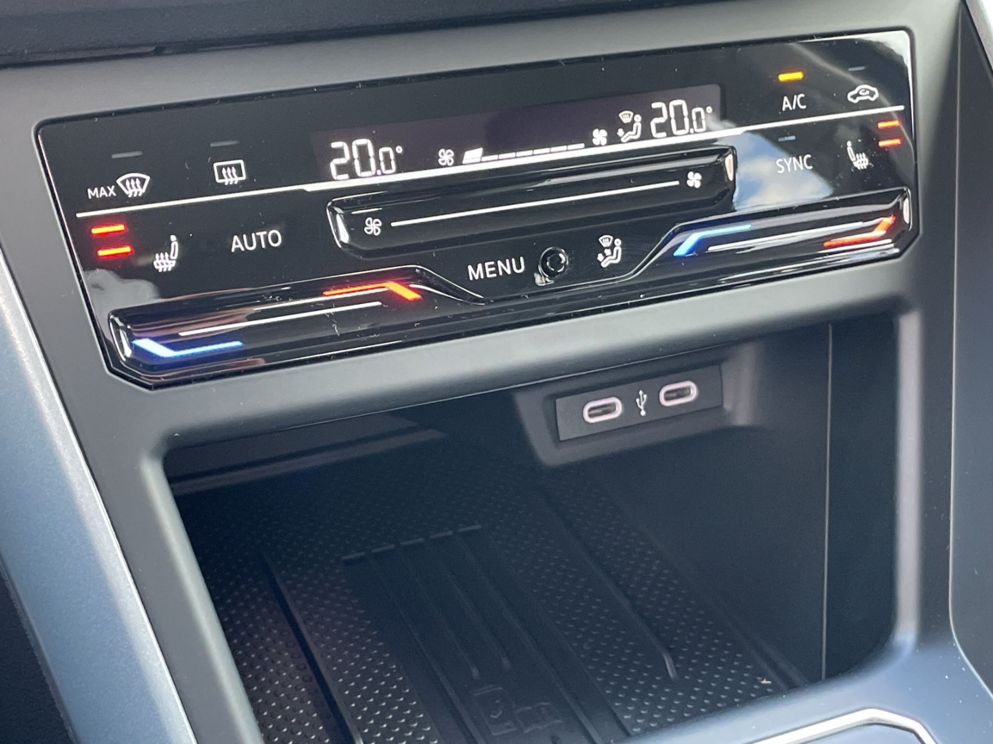 Taigo Goal 1.0 TSI DSG AHK/Keyless/Navi/Matrix ACC