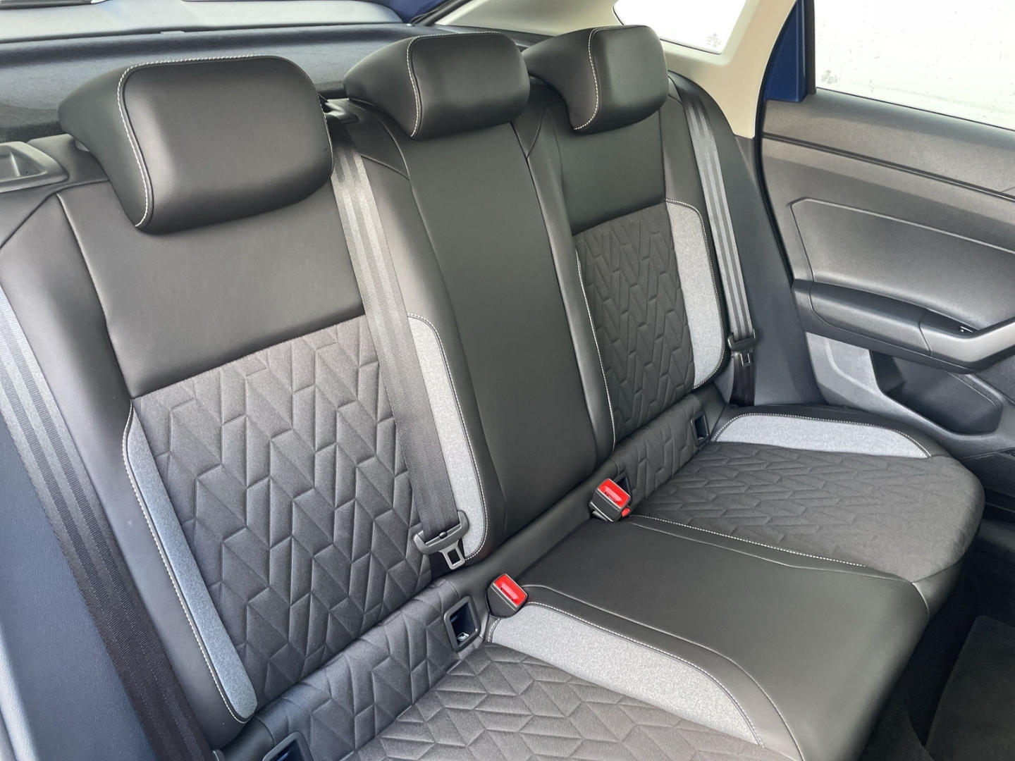Taigo Goal 1.0 TSI DSG AHK/Keyless/Navi/Matrix ACC