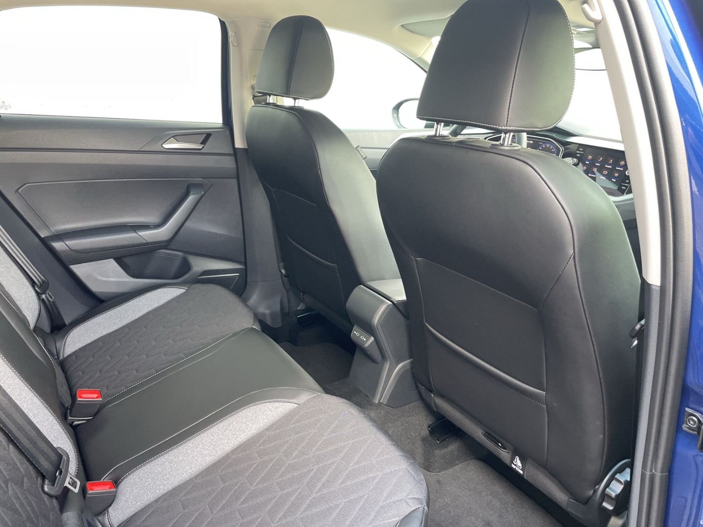 Taigo Goal 1.0 TSI DSG AHK/Keyless/Navi/Matrix ACC