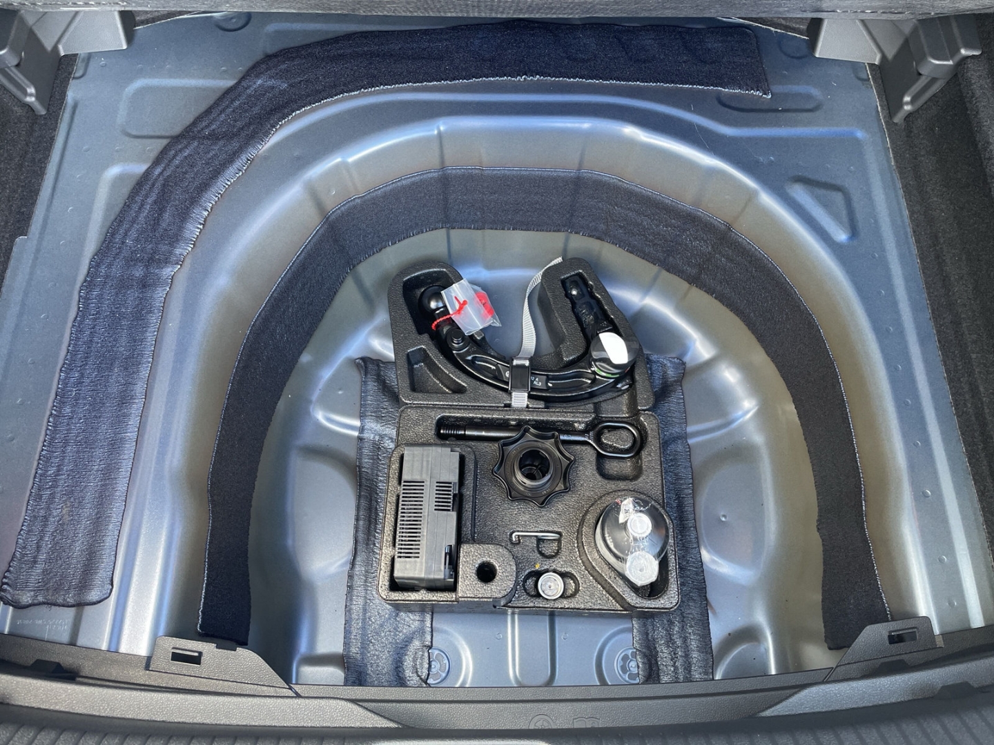 Taigo Goal 1.0 TSI DSG AHK/Keyless/Navi/Matrix ACC