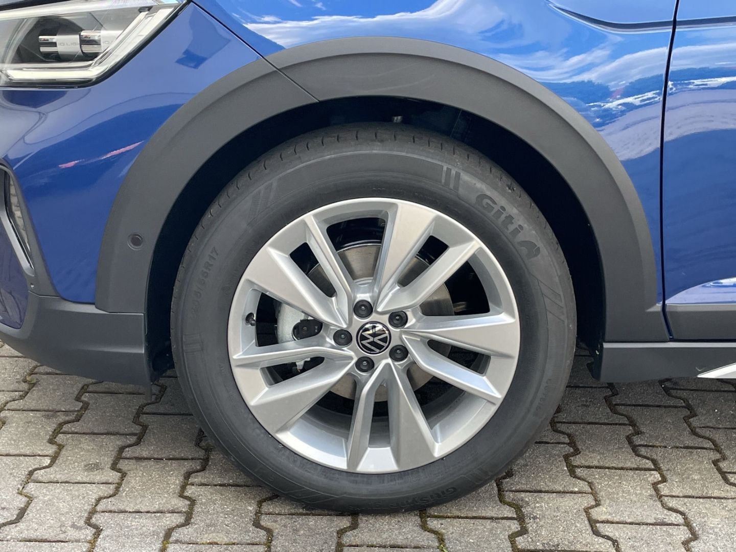 Taigo Goal 1.0 TSI DSG AHK/Keyless/Navi/Matrix ACC