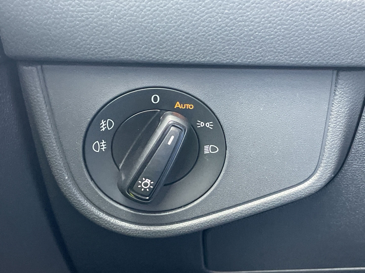 Taigo Goal 1.0 TSI DSG AHK/Keyless/Navi/Matrix ACC