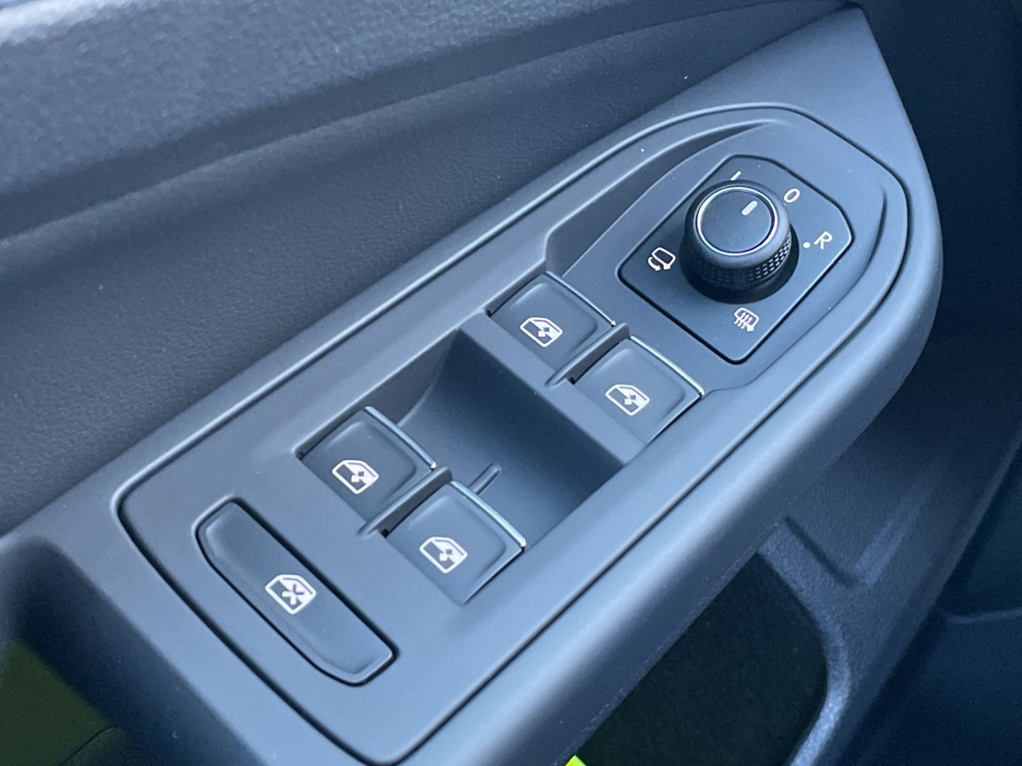 Golf Variant VIII 1.5eTSI DSG ERERGY Kamera/Navi/LED/ACC/App-Connect