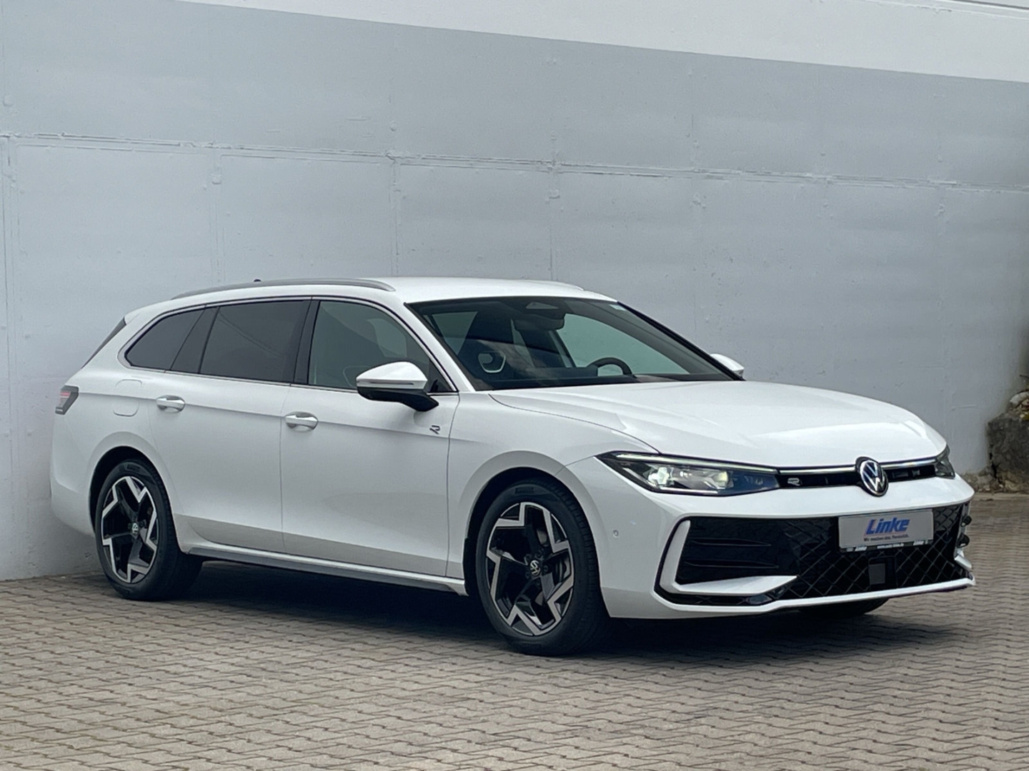 Passat R-Line 2.0 TDI DSG HUD/AHK/Navi/360Kamera