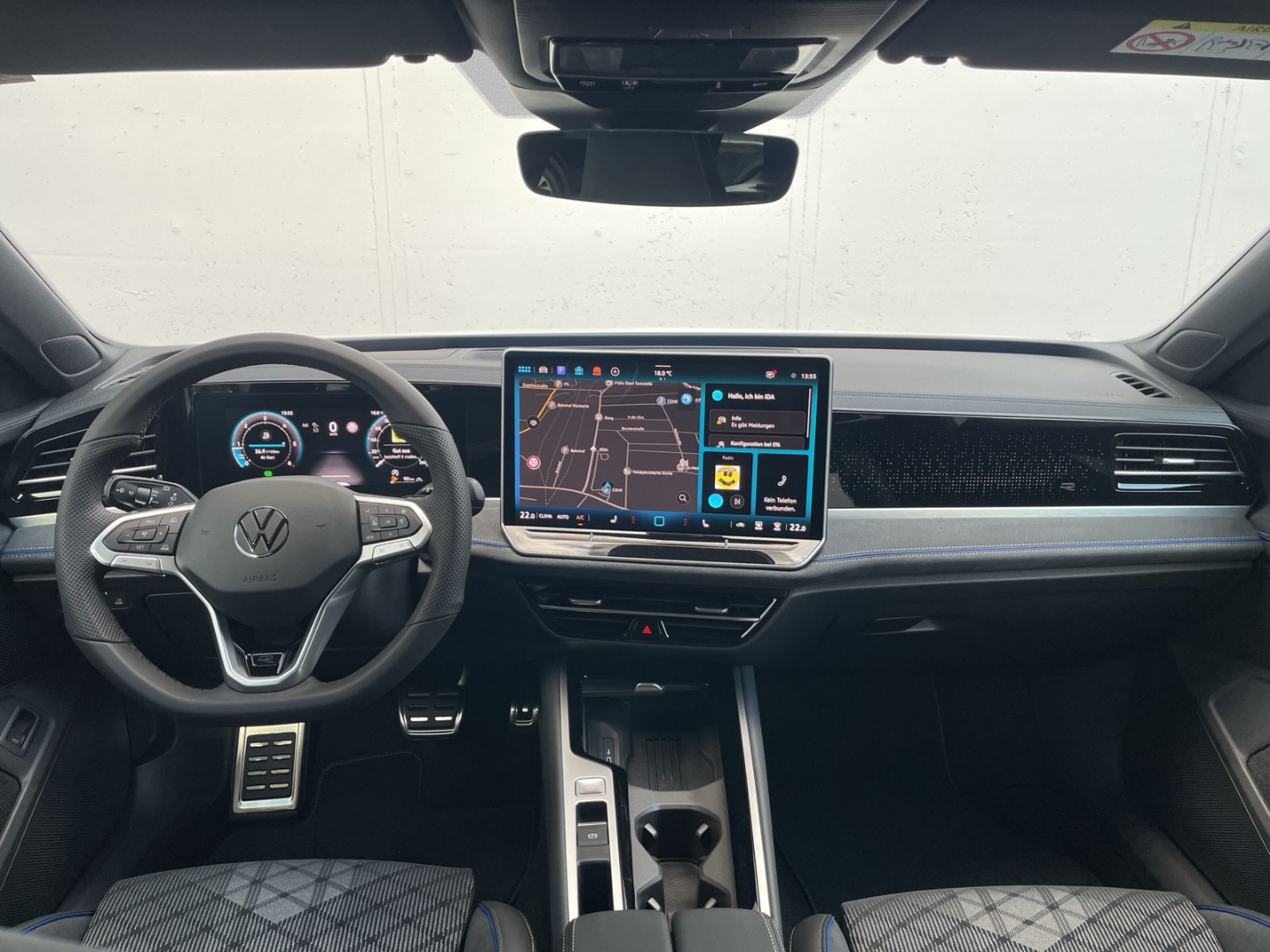 Passat R-Line 2.0 TDI DSG HUD/AHK/Navi/360Kamera