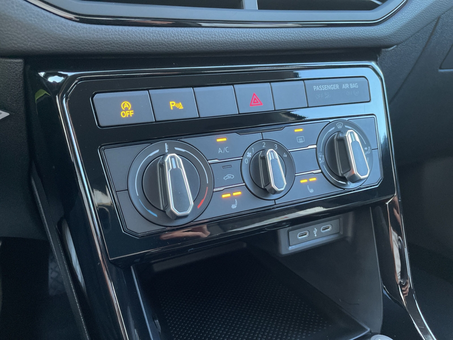 T-Cross 1.0 TSI DSG Life Kamera/Navi/App-Connect/LED/Sitzhzg