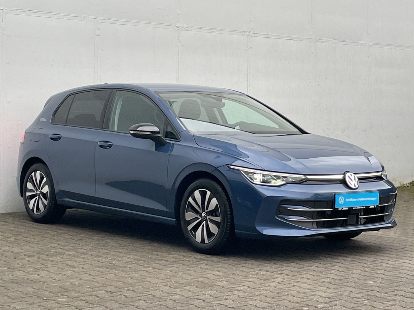 Golf VIII 1.5 eTSI DSG Goal AHK/Kamera/IQ.Light/ACC/Navi/App-Connect