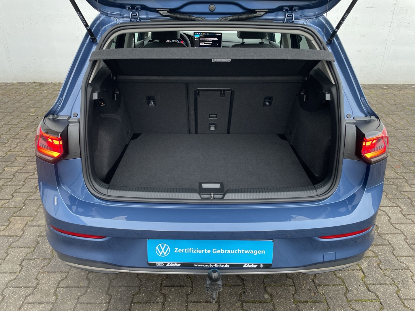 Golf VIII 1.5 eTSI DSG Goal AHK/Kamera/IQ.Light/ACC/Navi/App-Connect