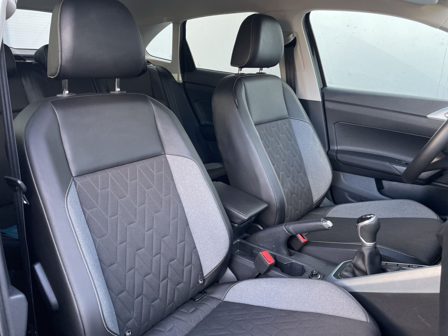 Taigo 1.0 TSI Goal 5-Gang LED/ACC/Navi/App-Connect/PDC/Sitzhzg