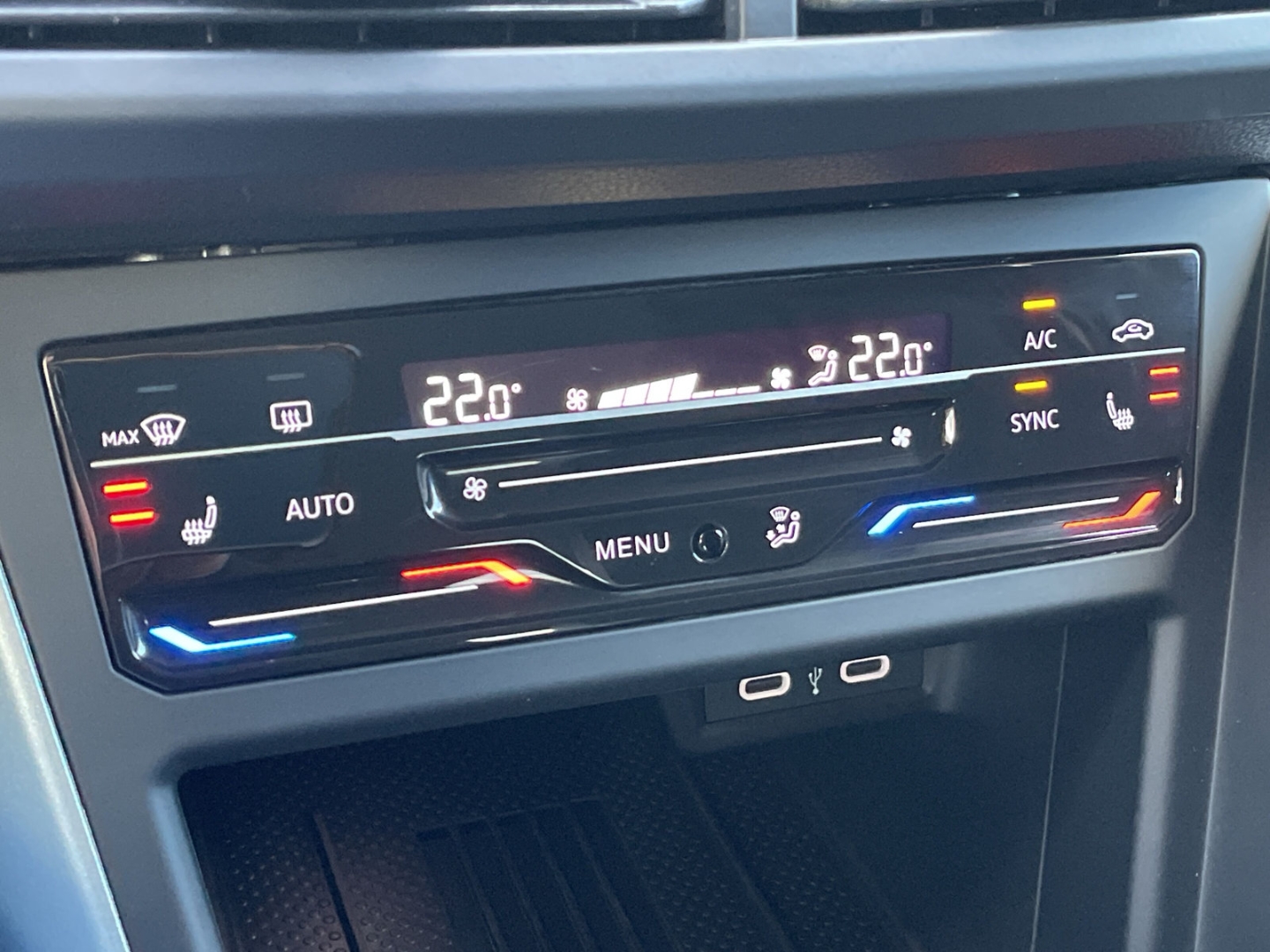 Taigo 1.0 TSI Goal 5-Gang LED/ACC/Navi/App-Connect/PDC/Sitzhzg