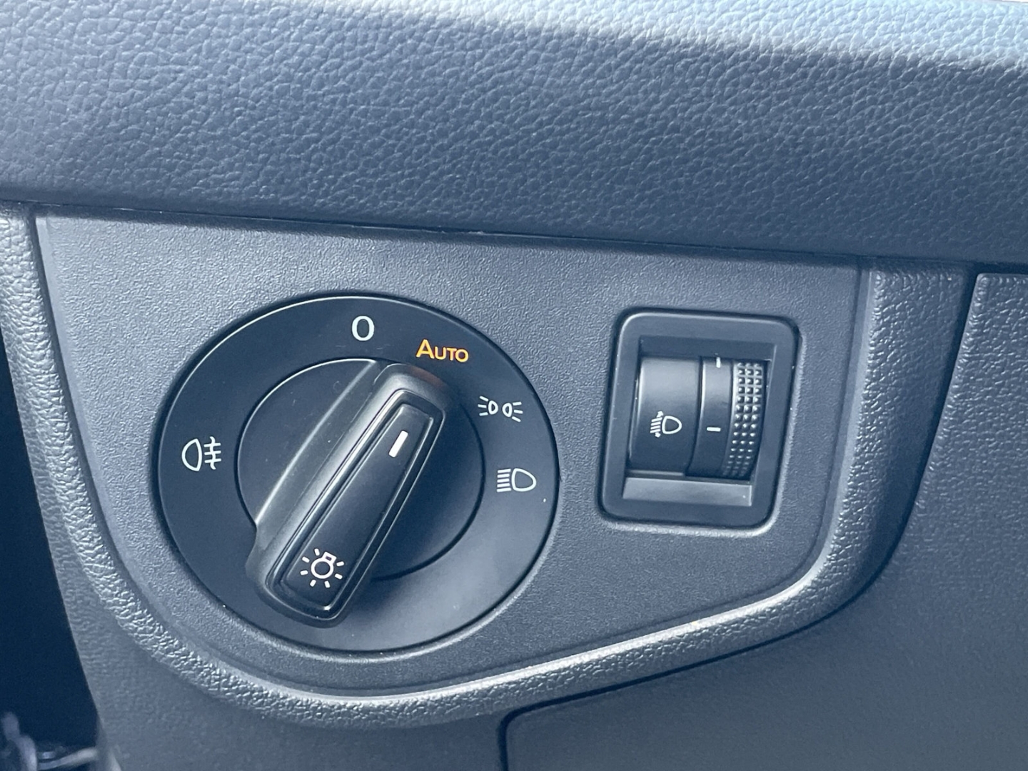 Taigo 1.0 TSI Goal 5-Gang LED/ACC/Navi/App-Connect/PDC/Sitzhzg