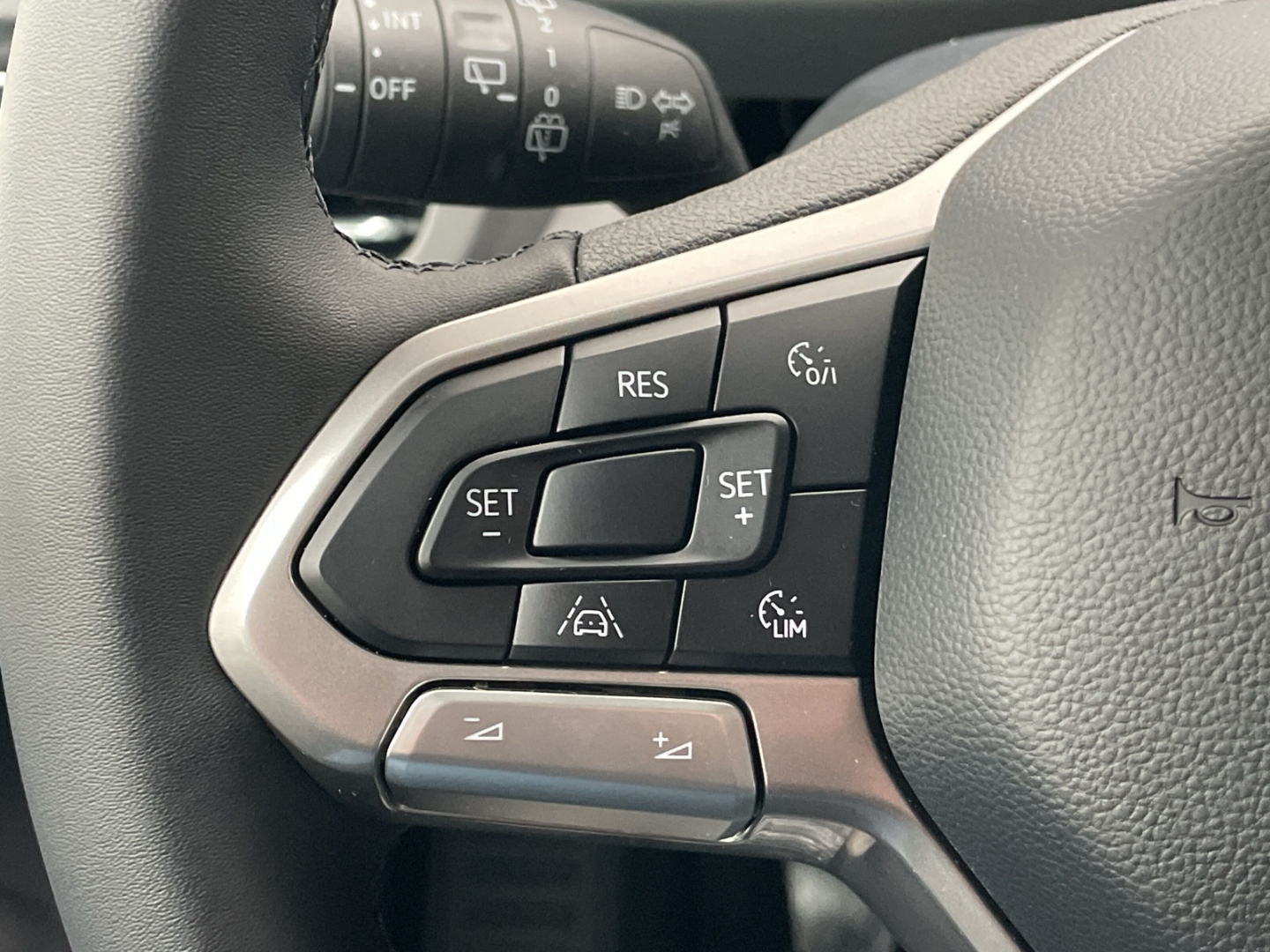 T7 Caravelle 2.0 TDI Edition AHK/Navi/Kamera/GRA/IQ.LIGHT