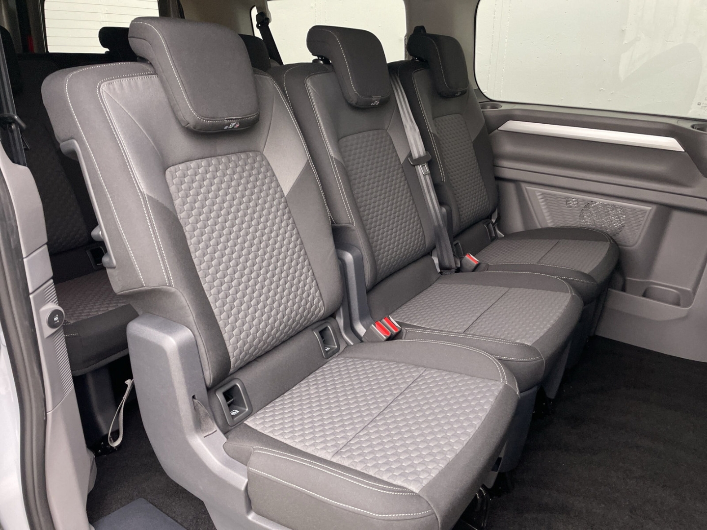 T7 Caravelle 2.0 TDI Edition AHK/Navi/Kamera/GRA/IQ.LIGHT