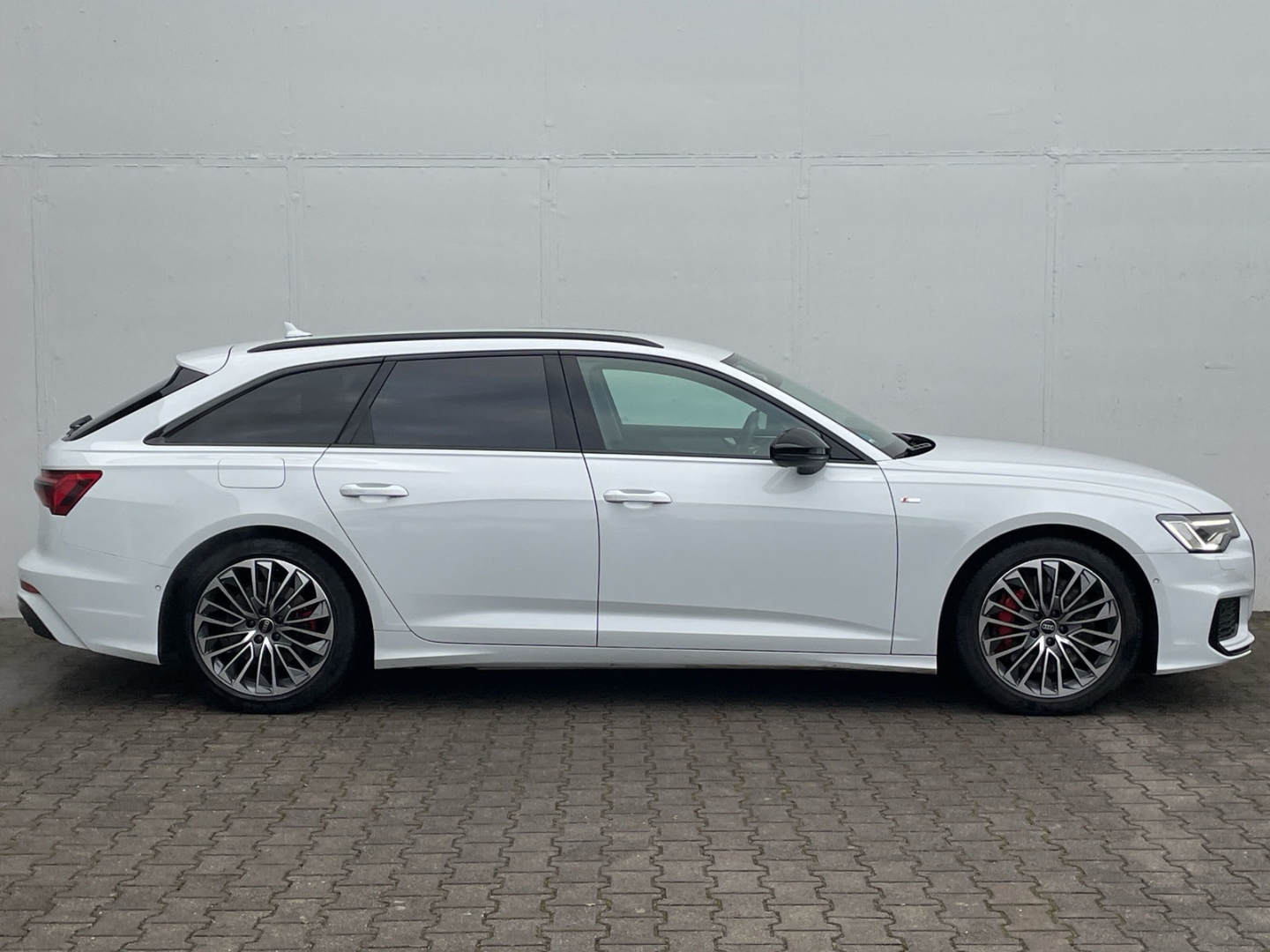 A6 Avant 55 TFSI e quattro S-line Kamera/AHK/ACC/App-Connect/el.Heckklappe/Matrix/Navi