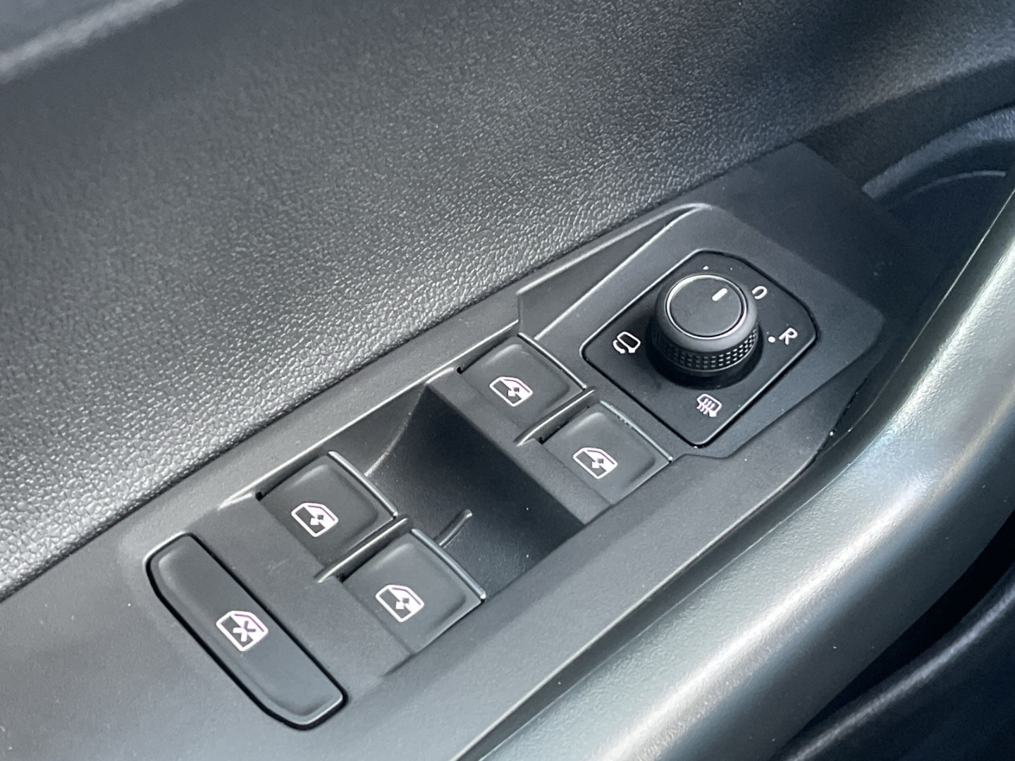 Taigo 1.0 TSI DSG Style IQ.Light/Kamera/ACC/Navi/App-Connect/Sitzhzg