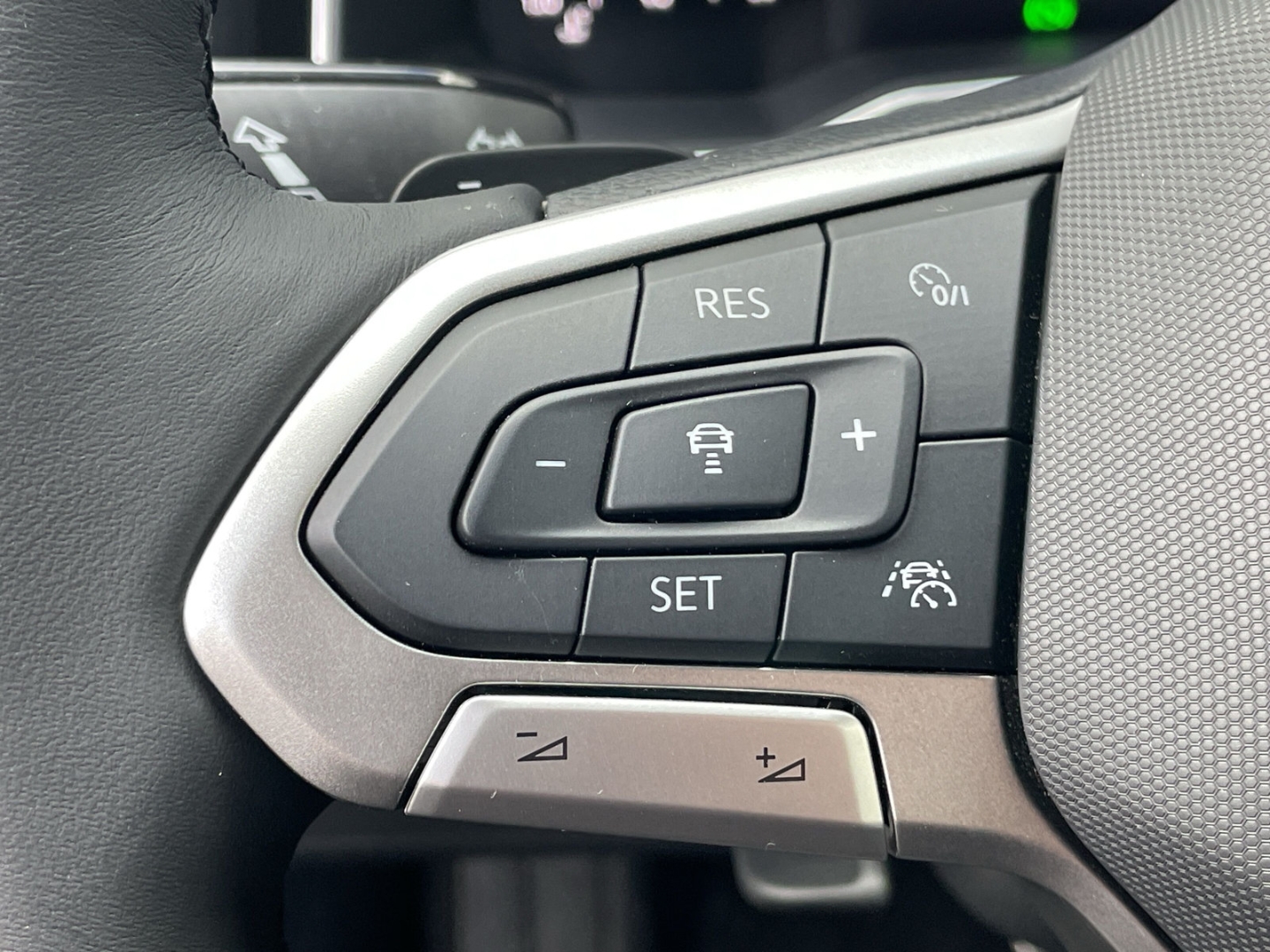 Taigo 1.0TSI DSG Move AHK/Kamera/App-Connect/ACC/Sitzhzg