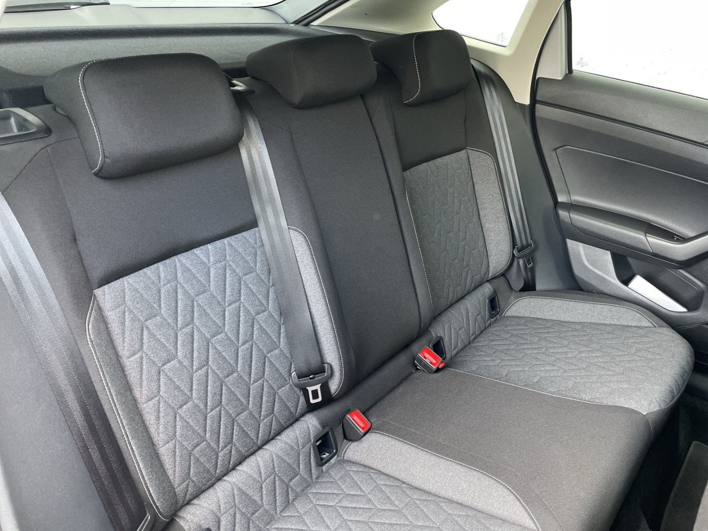 Taigo 1.0TSI DSG Move AHK/Kamera/App-Connect/ACC/Sitzhzg