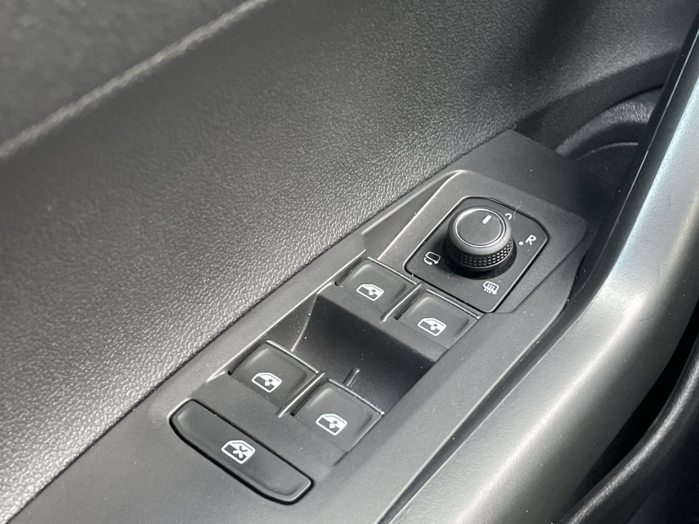 Taigo 1.0TSI DSG Move AHK/Kamera/App-Connect/ACC/Sitzhzg