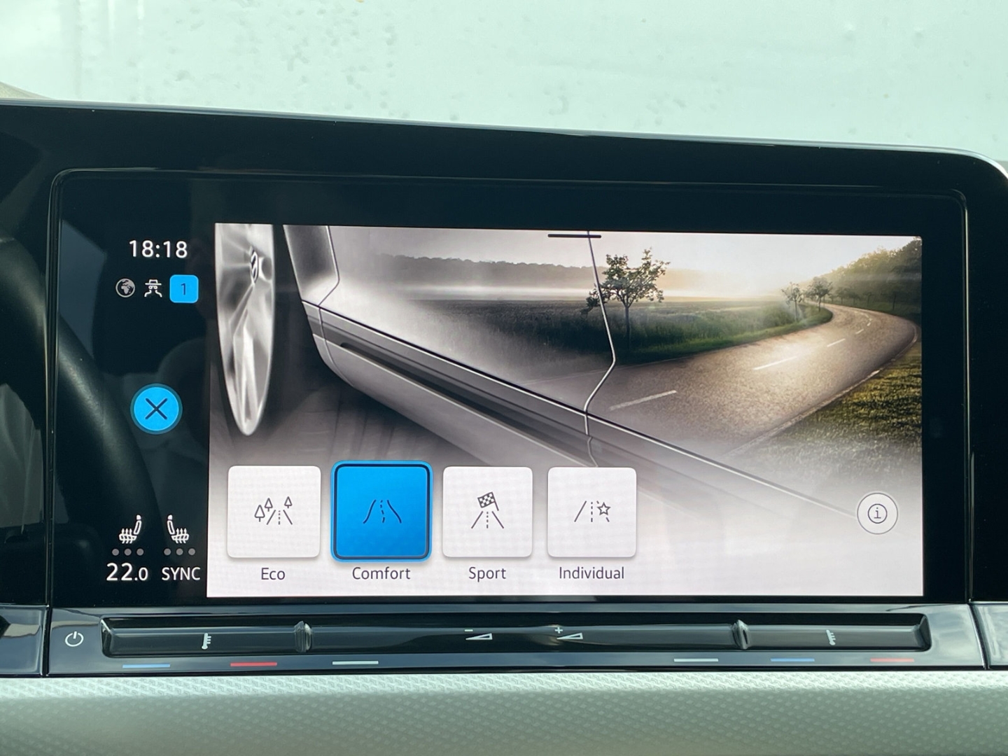 Golf VIII 1.5 TSI Move AHK/Kamera/LED Plus /Navi/Sitzhzg/App-Connect