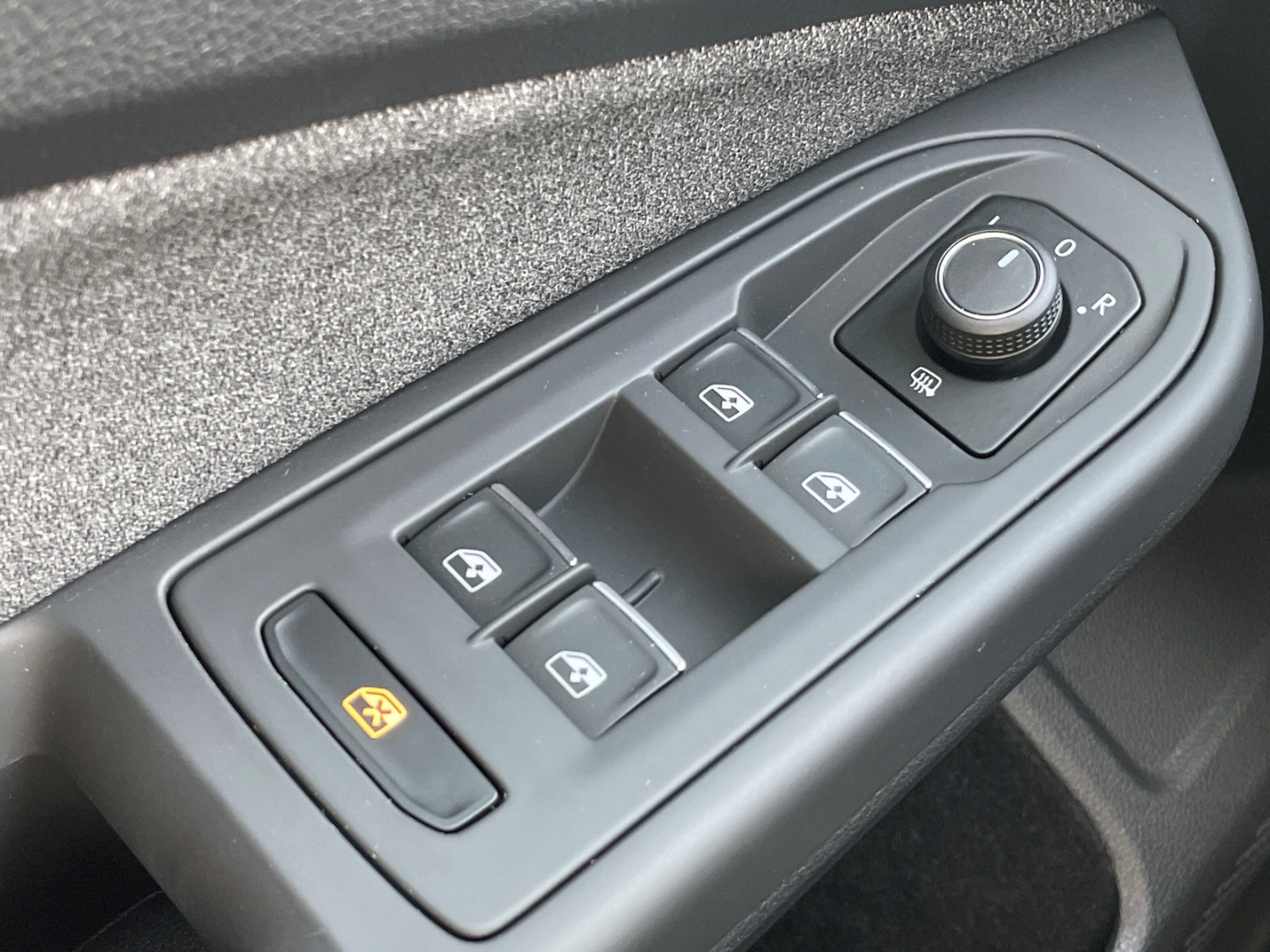 Golf VIII 1.5 TSI Move AHK/Kamera/LED Plus /Navi/Sitzhzg/App-Connect