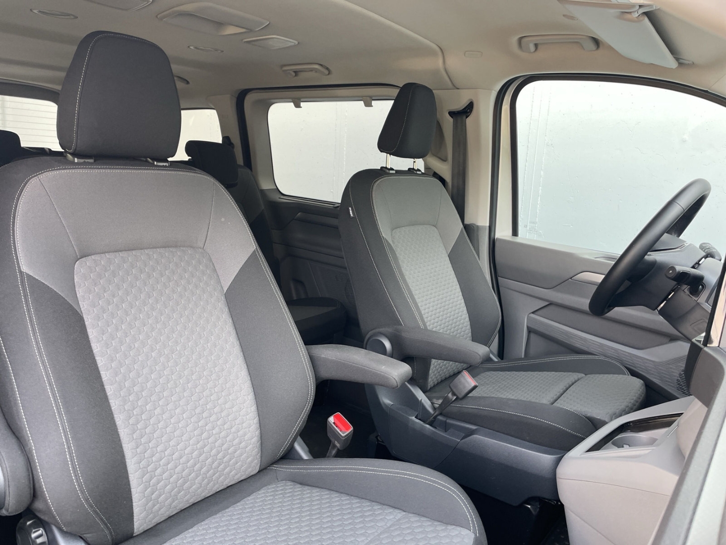 Caravelle Edition 2.0 TDI DSG Matrix/AHK/360°Kamera/Navi/App-Connect/ACC