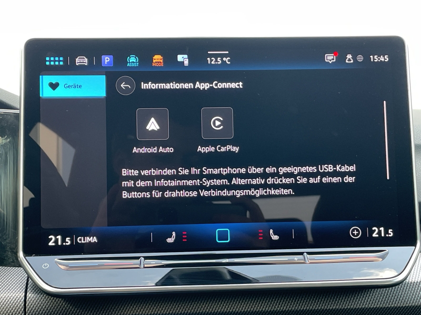 Golf VIII 1.5 eTSI DSG R-Line Pano/Standhzg/CAM /App-Connect/LED/ACC