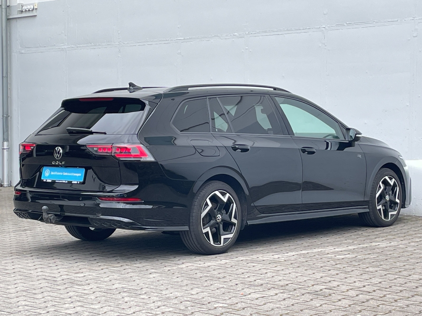 Golf Variant VIII 2.0 TDI DSG R-Line AHK/HUD/CAM Navi/ACC/Lenkradhzg