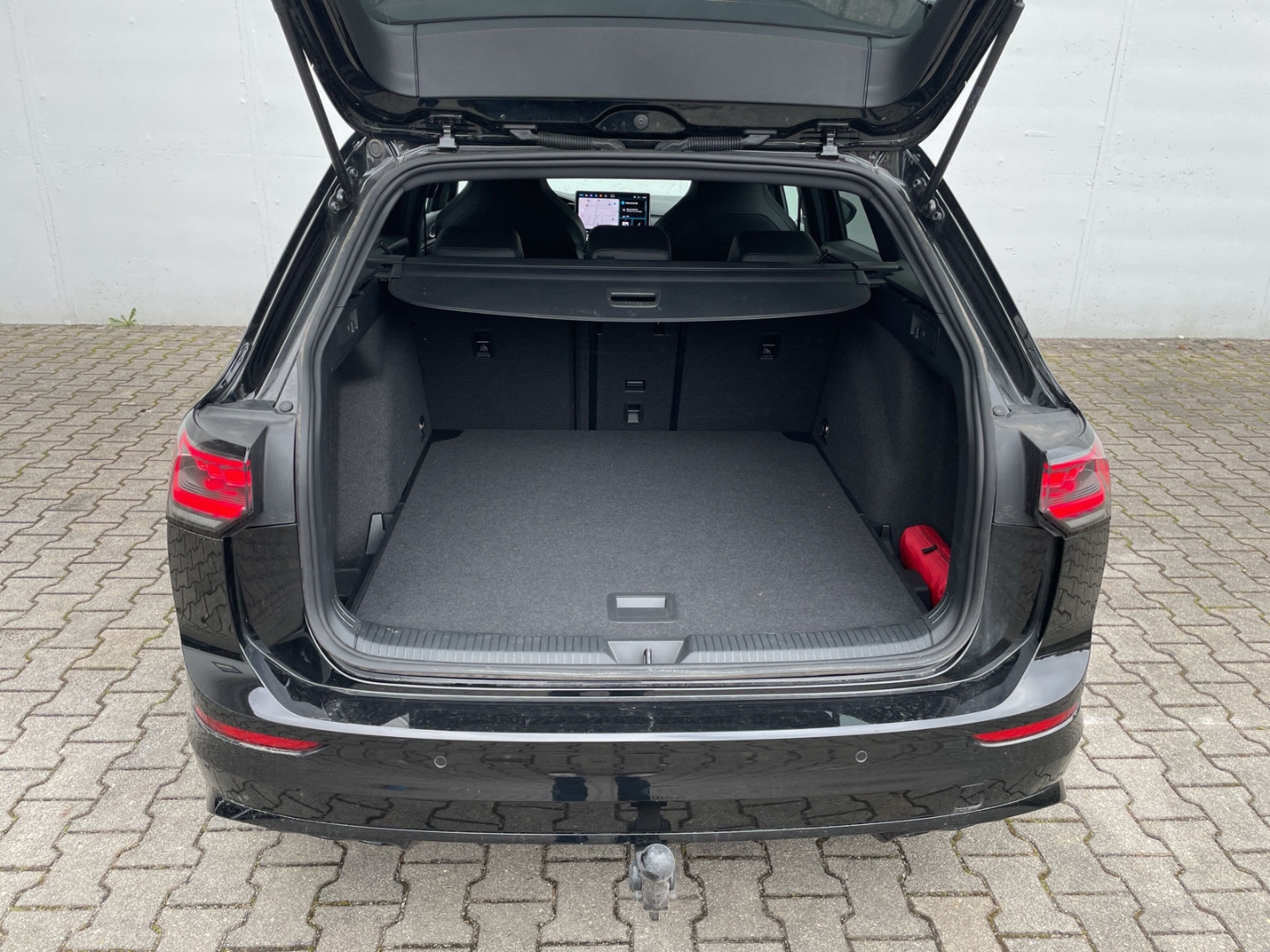 Golf Variant VIII 2.0 TDI DSG R-Line AHK/HUD/CAM Navi/ACC/Lenkradhzg